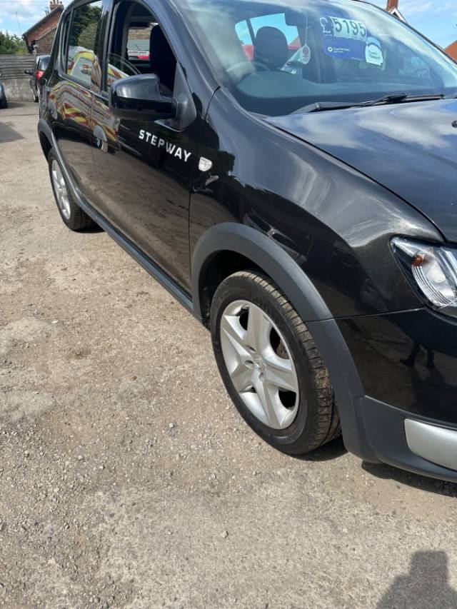 2015 Dacia Sandero Stepway 0.9 TCe Laureate 5dr [Start Stop]